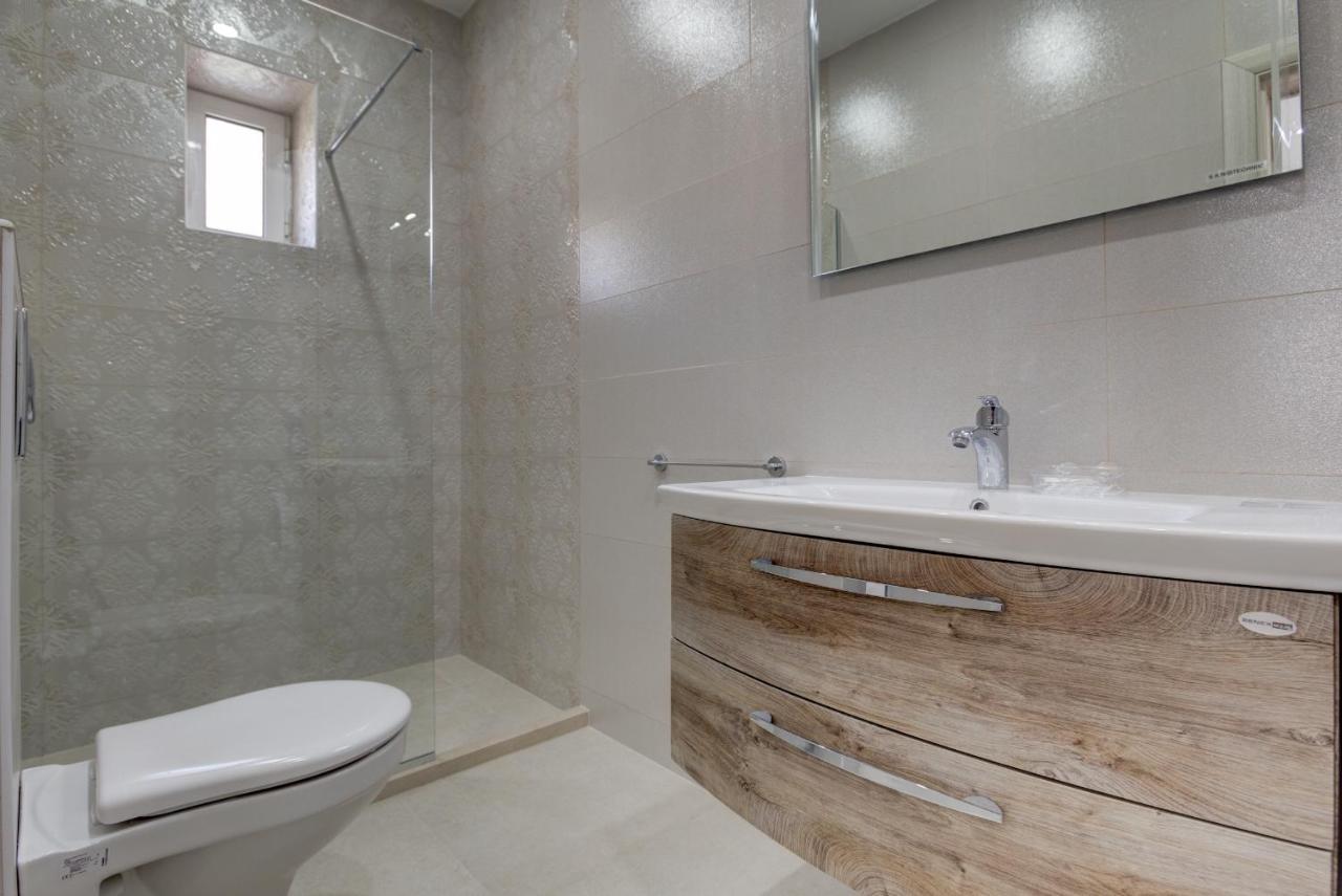 Starfish Accommodation Tivat Exterior foto