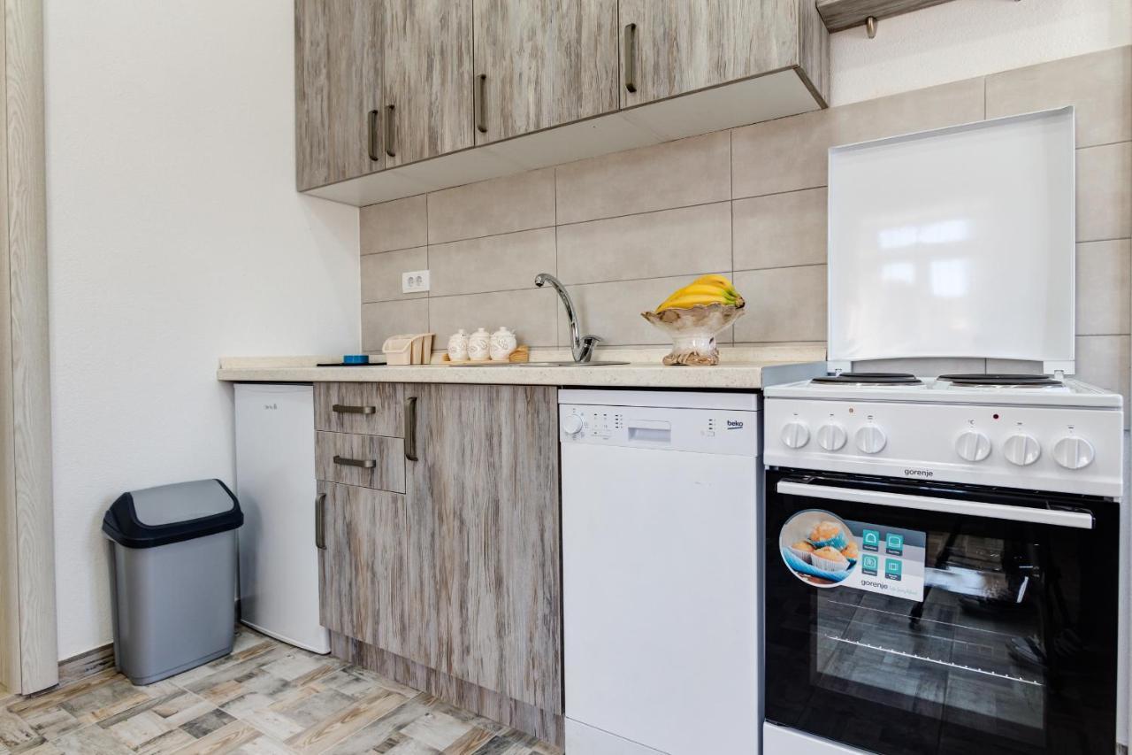 Starfish Accommodation Tivat Exterior foto
